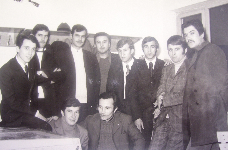 Ahmet Basaran Goenuel Oezaras N Mutlu Guenuende Arkadaslari 1 20120528 1992603437