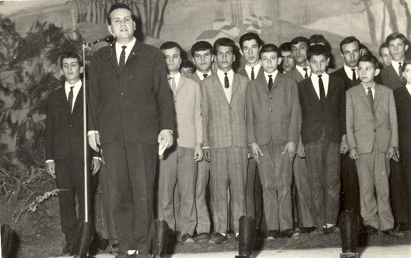 Erkek Sanat Kiz Sanat Tiyatro 1968 6 20120508 1640218399