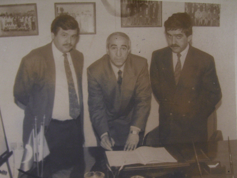 Hayrettin Endersert Inegoelspora Imza Atiyor 1 20120516 1538360710